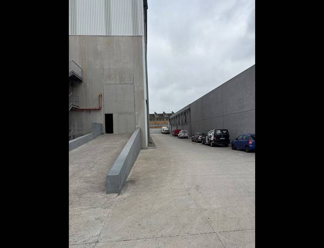 8,176M² WAREHOUSE TO LET IN EPPING INDUSTRIAL